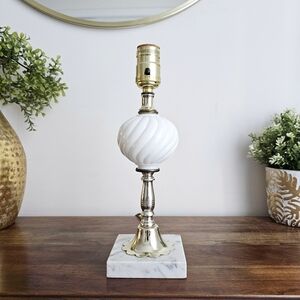Rare Vintage Italian White/ Gray Marble Base Swirl Globe Milk Glass Lamp